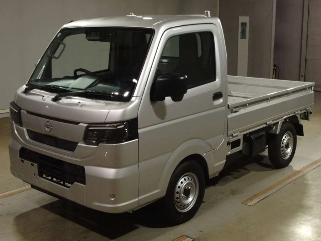 Nissan NT100 Clipper DR16T 2026